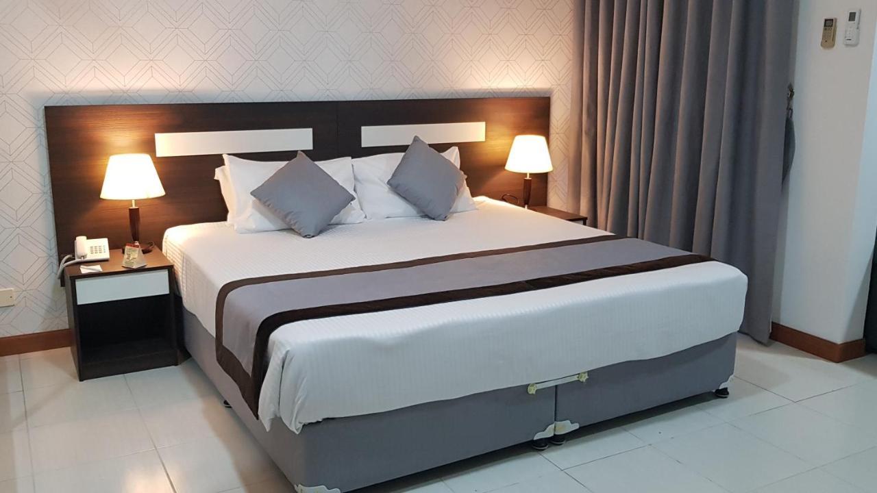 Nova Park Hotel Sharjah Buitenkant foto