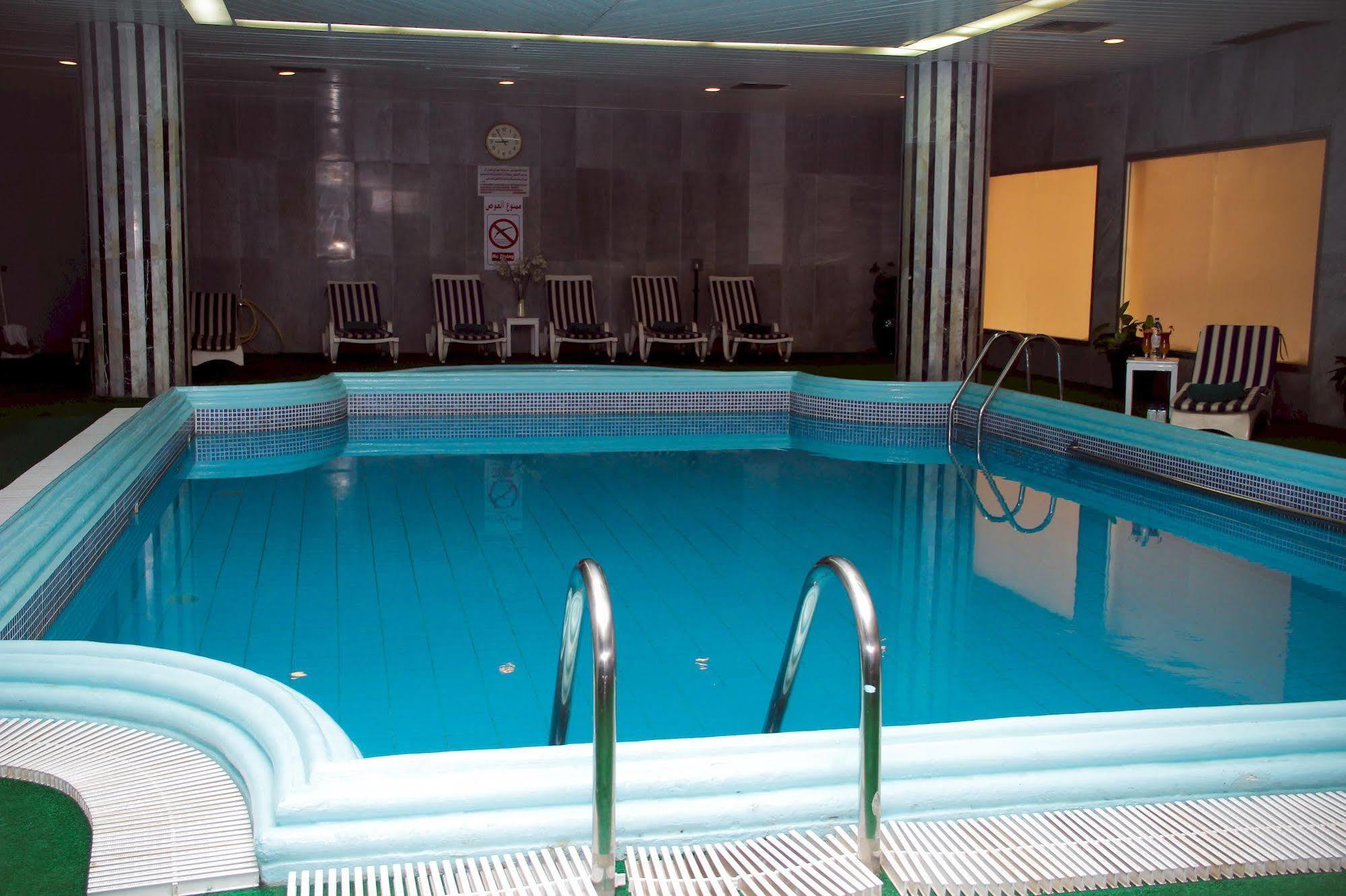 Nova Park Hotel Sharjah Buitenkant foto